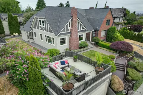 2663 37th Ave SW, Seattle, WA 98126