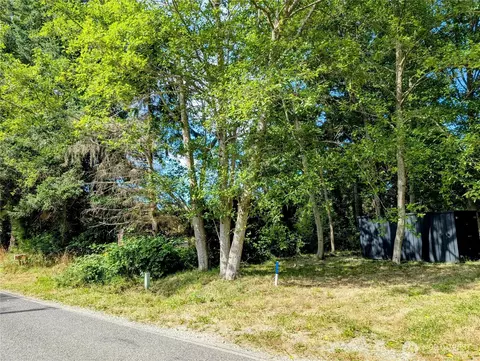 395 Marine Dr, Point Roberts, WA 98281
