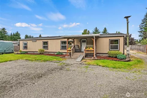 19008 SW Prairie St, Rochester, WA 98579