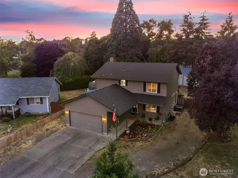 1833 Hawthorne Ct, Woodland, WA 98674