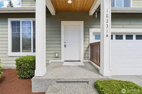 Exterior - 18231 2nd Pl W #A, Bothell, WA 98012 photo 2 of 4