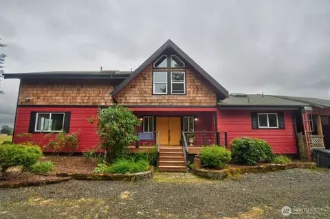 129 Camp One Rd, Raymond, WA 98577