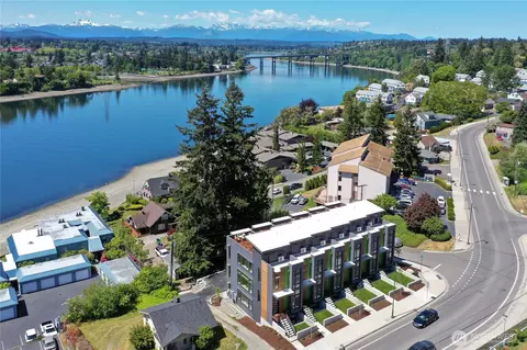 1149 Wheaton Way, Bremerton, WA 98310