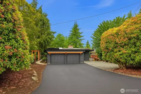 406 Center Pl, Everett, WA 98203