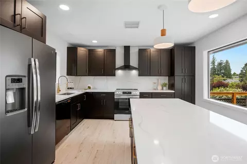 Kitchen - 406 Center Pl, Everett, WA 98203 photo 1 of 4