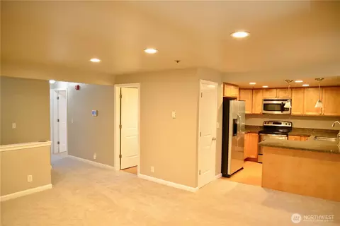 1626 Grant Ave S #E202, Renton, WA 98055