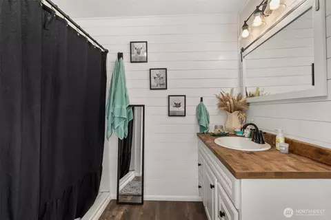 Bath - 174 Skinner Rd, Chehalis, WA 98532 photo 1 of 1