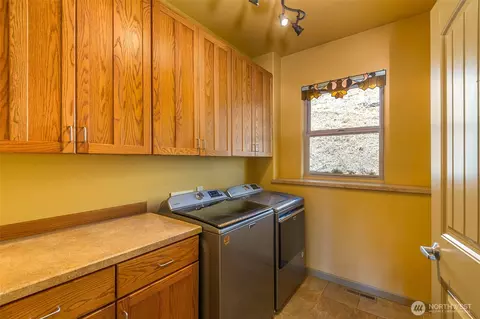 Other - 822 E Oak St, Sequim, WA 98382 photo 3 of 11