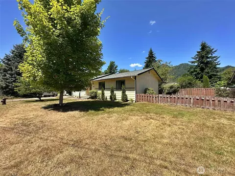 798 Division Ave, Morton, WA 98356
