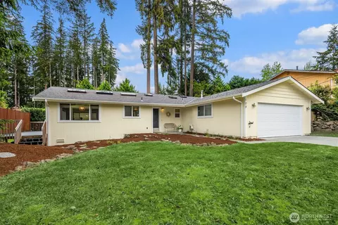 108 151st Pl SE, Lynnwood, WA 98087