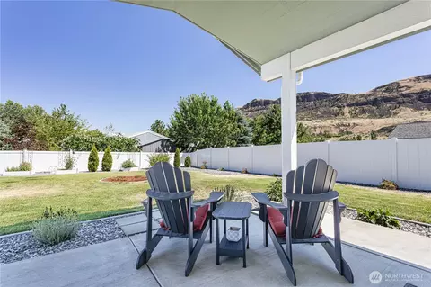 Exterior - 143 Margaux Loop, Malaga, WA 98828 photo 4 of 13