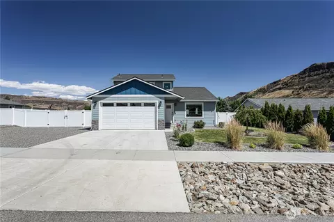 Exterior - 143 Margaux Loop, Malaga, WA 98828 photo 3 of 13