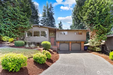 14905 SE 46th Pl, Bellevue, WA 98006