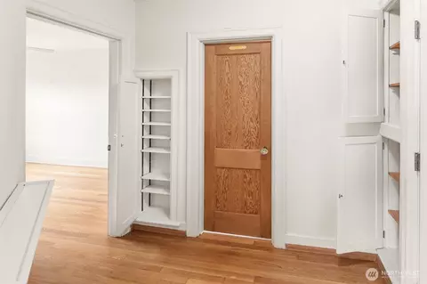 404 E Harrison St #301, Seattle, WA 98102 photo 25