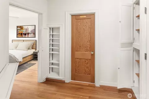 404 E Harrison St #301, Seattle, WA 98102 photo 14