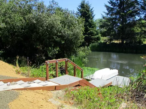 571 Kahkwo Ct SE, Ocean Shores, WA 98569