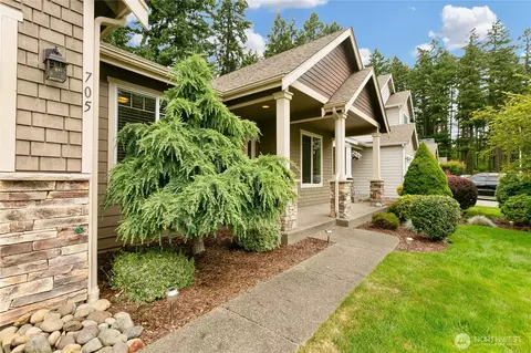 Exterior - 705 182nd St E, Spanaway, WA 98387 photo 4 of 13