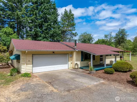 Exterior - 199 C 3rd St E, Onalaska, WA 98570 photo 3 of 15