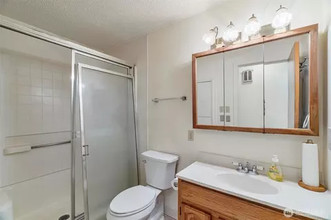 Bath - 199 C 3rd St E, Onalaska, WA 98570 photo 1 of 1