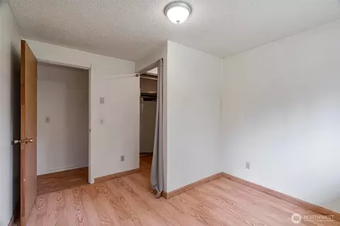 Bedroom - 199 C 3rd St E, Onalaska, WA 98570 photo 3 of 3