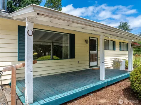 Exterior - 199 C 3rd St E, Onalaska, WA 98570 photo 4 of 15