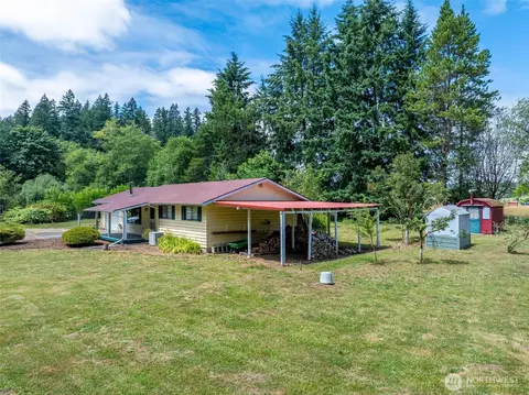 Exterior - 199 C 3rd St E, Onalaska, WA 98570 photo 7 of 15