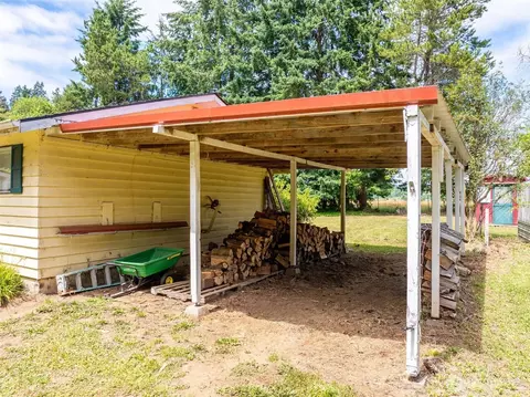 Exterior - 199 C 3rd St E, Onalaska, WA 98570 photo 8 of 15