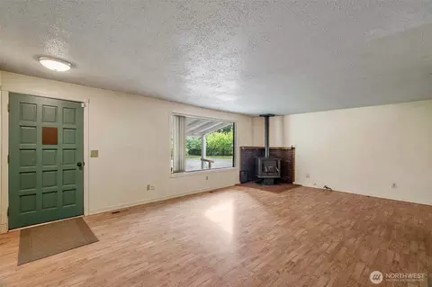Living - 199 C 3rd St E, Onalaska, WA 98570 photo 1 of 5