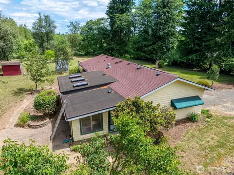 Exterior - 199 C 3rd St E, Onalaska, WA 98570 photo 5 of 15