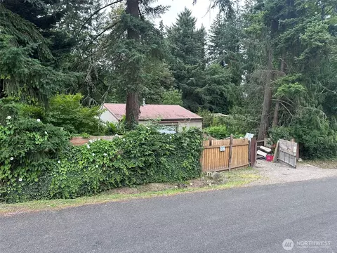 15714 82nd Ave E, Puyallup, WA 98375