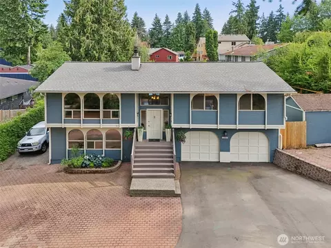 17837 Ashworth Ave N, Shoreline, WA 98133