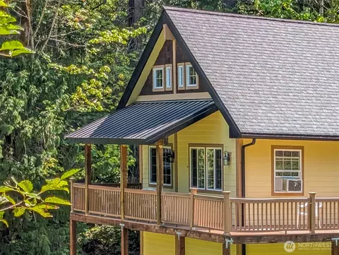 191 Forest Ridge Dr, Packwood, WA 98361