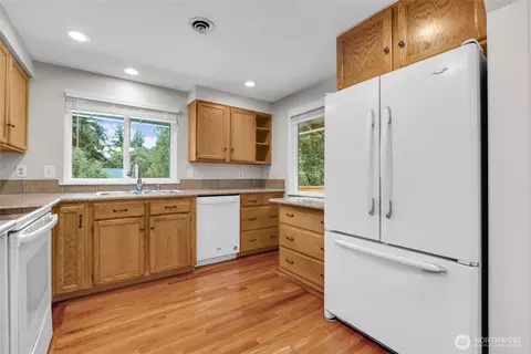 Kitchen - 1402 51st Pl SW, Everett, WA 98203 photo 1 of 3