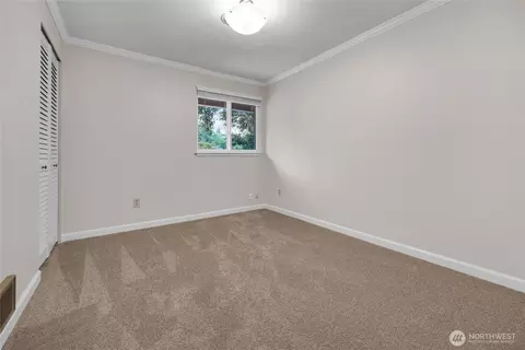 Bedroom - 1402 51st Pl SW, Everett, WA 98203 photo 3 of 3