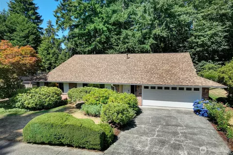 14033 118th Ave NE, Kirkland, WA 98034
