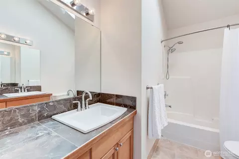 Bath - 1522 196th St SE #D-108, Bothell, WA 98012 photo 1 of 5