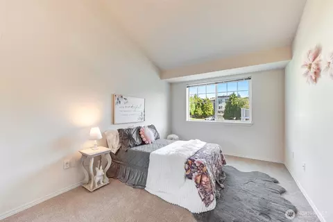 Bedroom - 1522 196th St SE #D-108, Bothell, WA 98012 photo 4 of 4