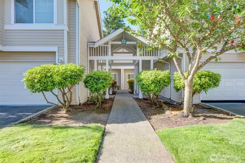Exterior - 1522 196th St SE #D-108, Bothell, WA 98012 photo 5 of 7