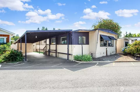 14322 Admiralty Way #125, Lynnwood, WA 98087