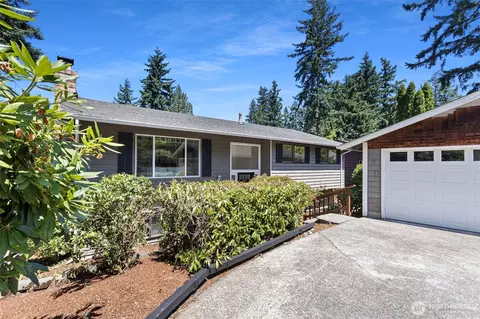 12218 NE 68th Pl, Kirkland, WA 98033
