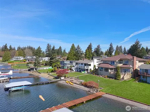 14303 SE 266th St, Kent, WA 98042