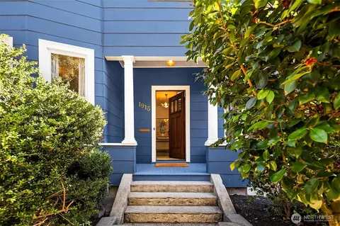 1915 E John St, Seattle, WA 98112 photo 30