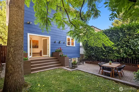 1915 E John St, Seattle, WA 98112 photo 12