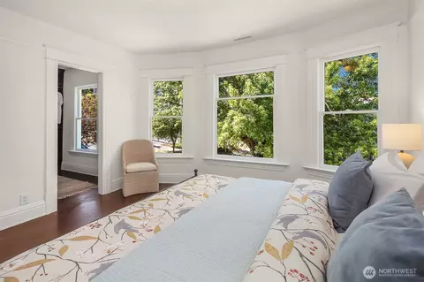 1915 E John St, Seattle, WA 98112 photo 18