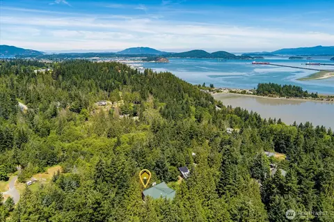 11724 Hummingbird Ln, Anacortes, WA 98221