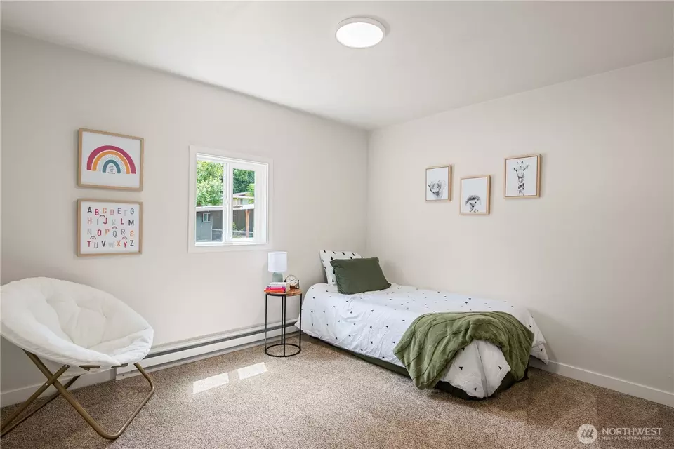 Bedroom - 3208 Rose Valley Rd, Kelso, WA 98626 photo 3 of 3