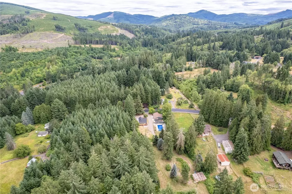 View/Area - 3208 Rose Valley Rd, Kelso, WA 98626 photo 2 of 4