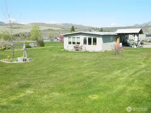 116 Clarkson Mill Rd, Tonasket, WA 98855