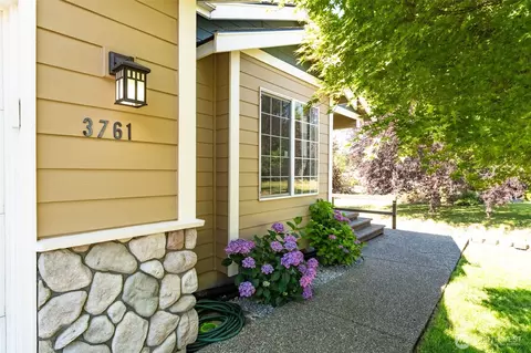3761 Hannah Ct, Bellingham, WA 98226