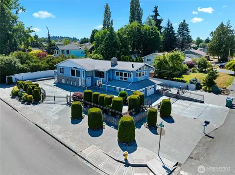 3306 M Ave, Anacortes, WA 98221
